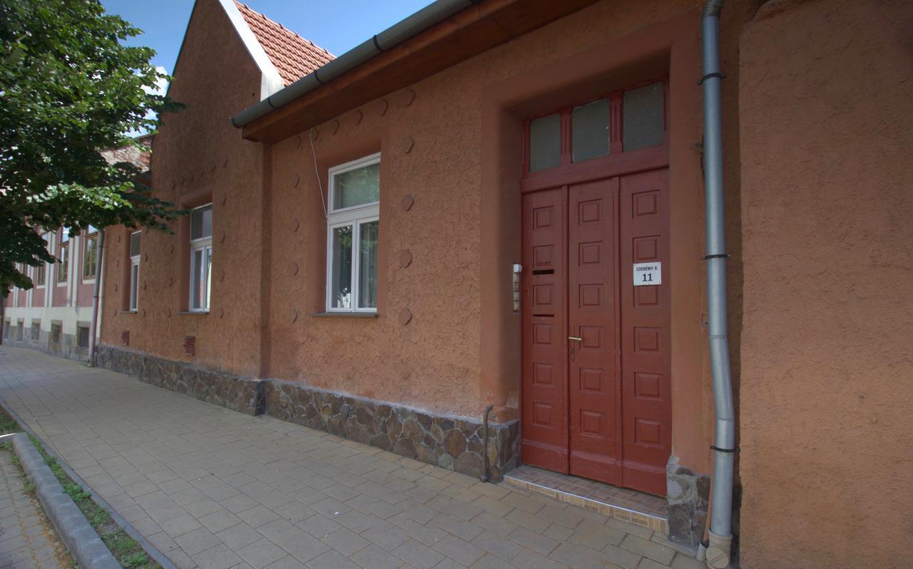 Oazis Apartman Eger Exterior photo